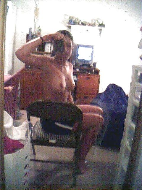 25P Lusty & Busty Teen Selfies 34