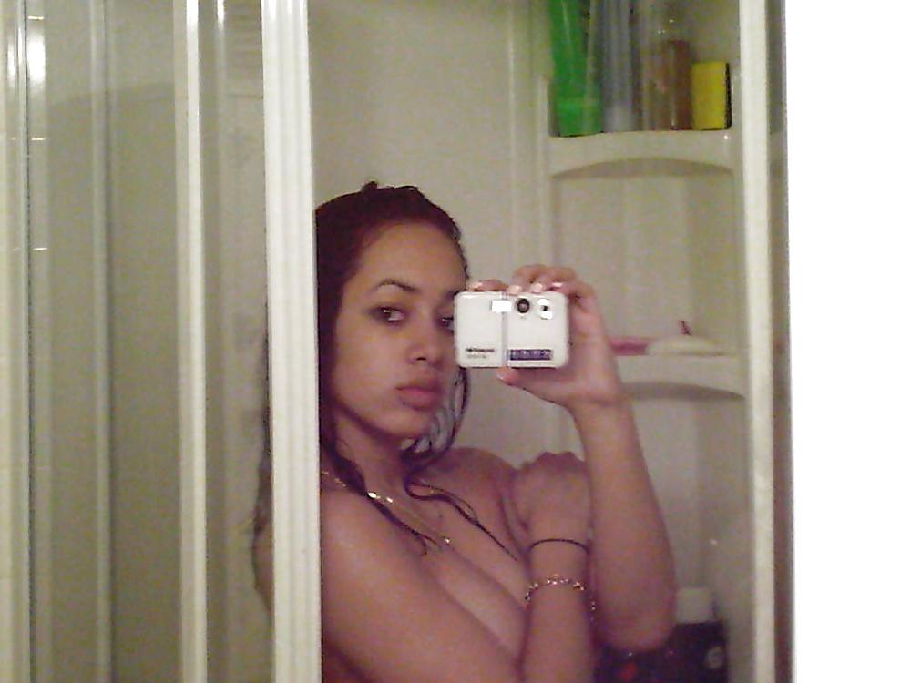 25P Lusty & Busty Teen Selfies 14