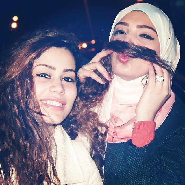 25P Arab beauty 25 - Cum on her