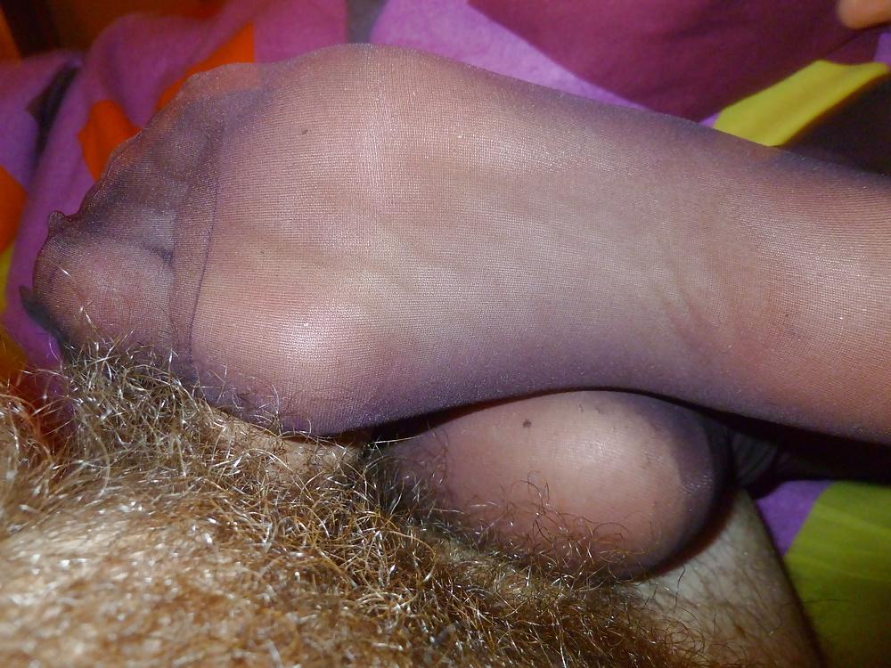 9P Footjob cyr14