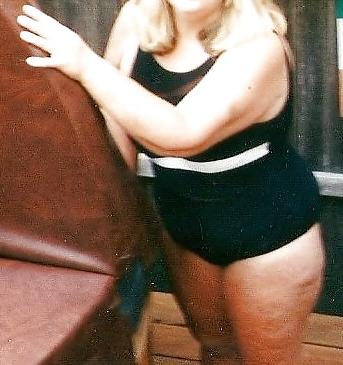 25P My wife in swimsuits..