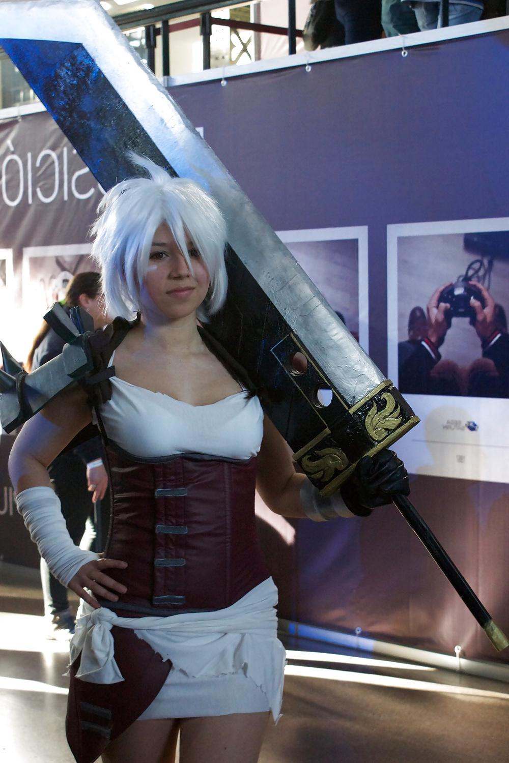 10P Riven Cosplay + Fakes