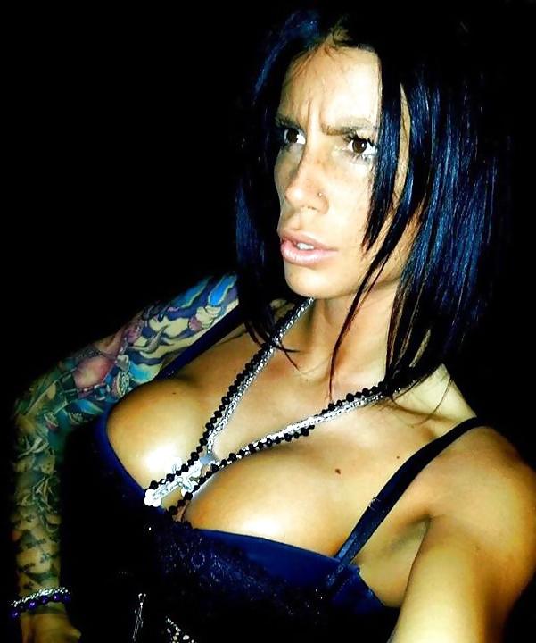 15P Serbian beautiful big boobed tattooed strip girl