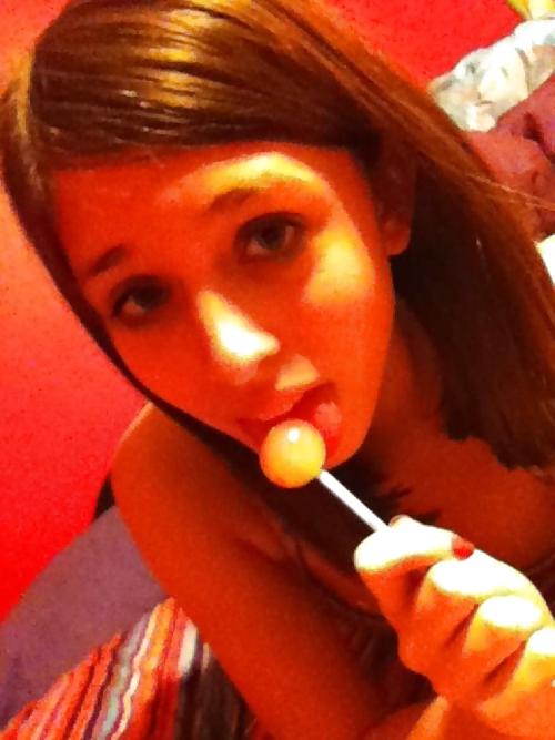 22P Sexy Teen Little Lexi Selfies