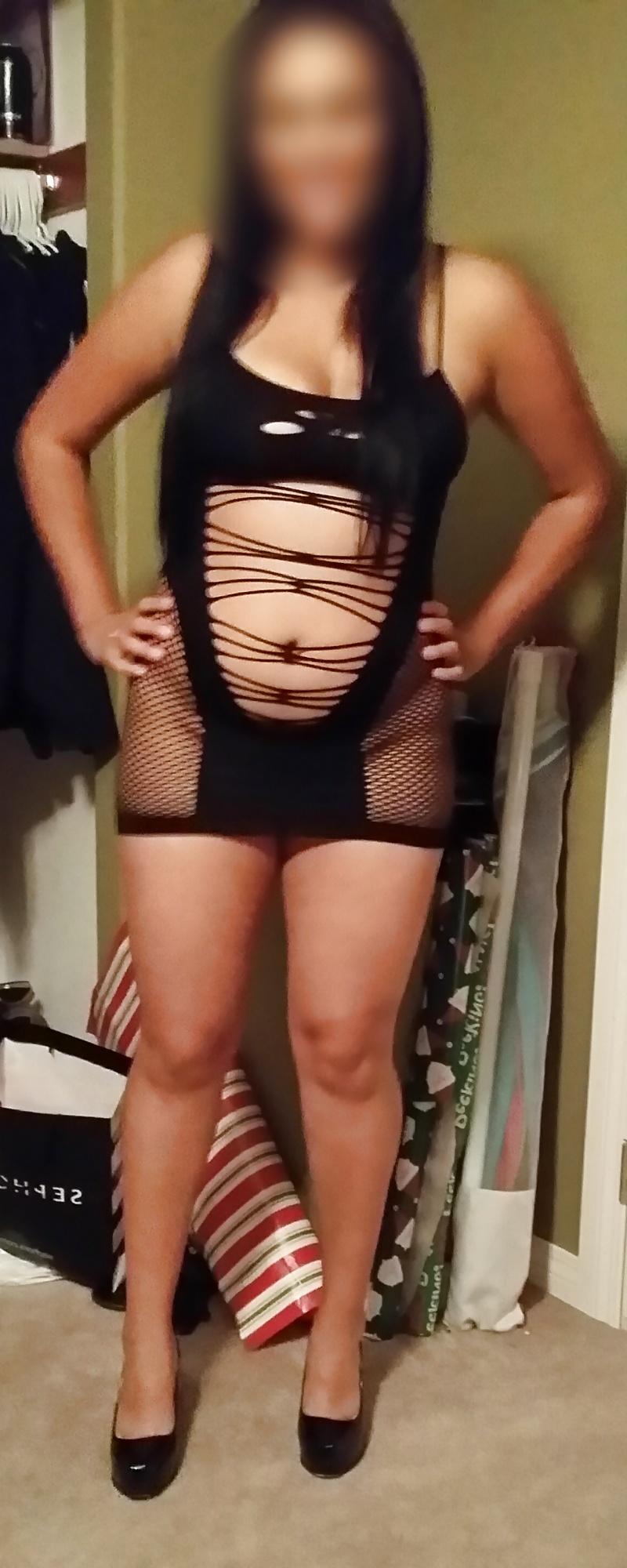6P Thick latina milf