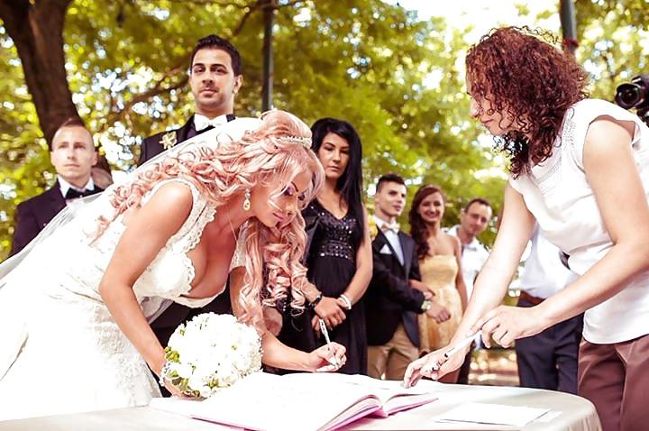 25P Dirty wife on her wedding