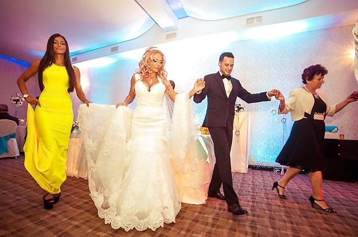25P Dirty wife on her wedding