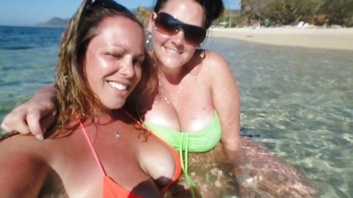 25P BUSTY MILF 