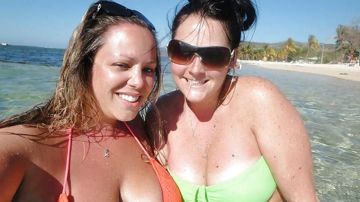 25P BUSTY MILF 