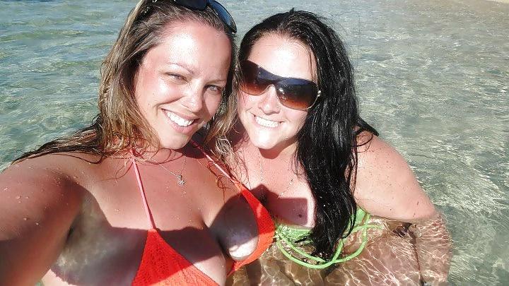 25P BUSTY MILF 