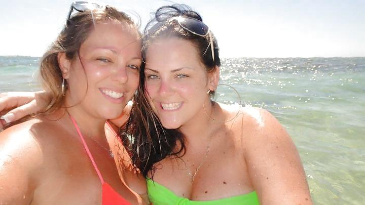 25P BUSTY MILF 