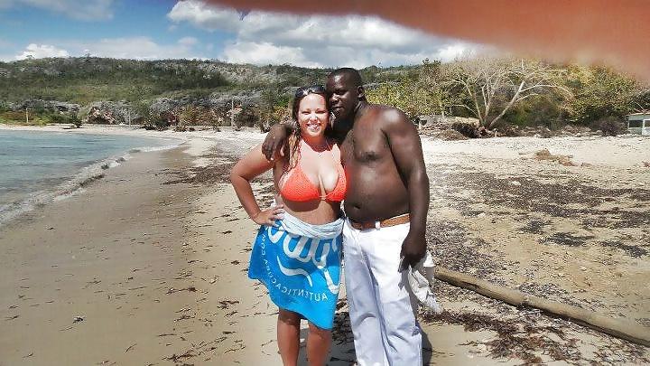 25P BUSTY MILF 
