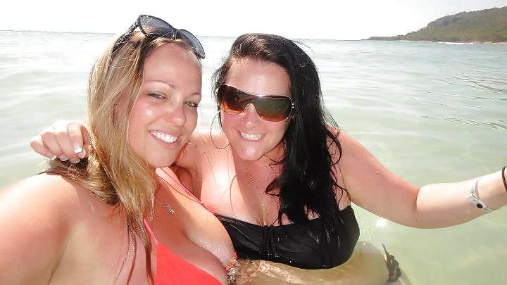 25P BUSTY MILF 