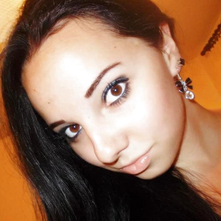 25P Cute Serbian teen Kristina