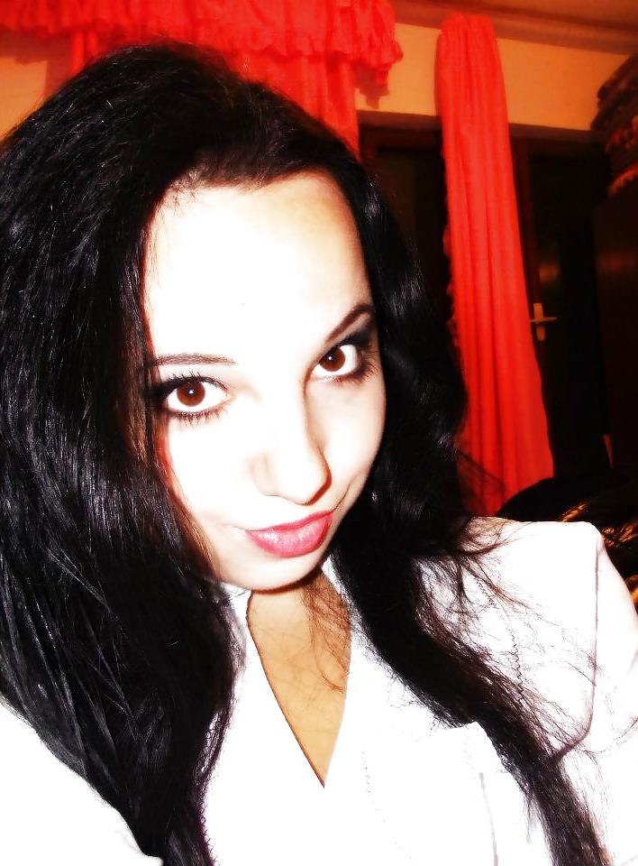 25P Cute Serbian teen Kristina