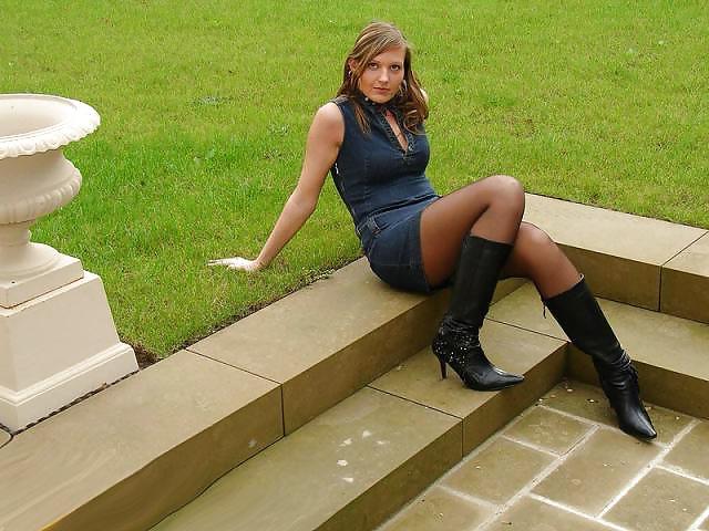 20P Black stockings & pantyhose