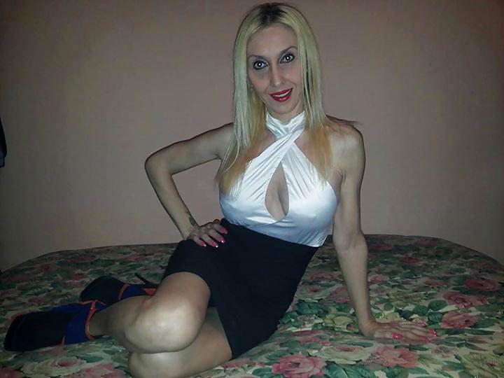 25P HOT Serbian MILF'S