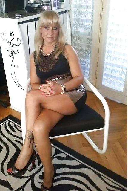 25P HOT Serbian MILF'S