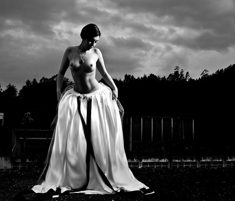 25P Sensual Dress Pictures