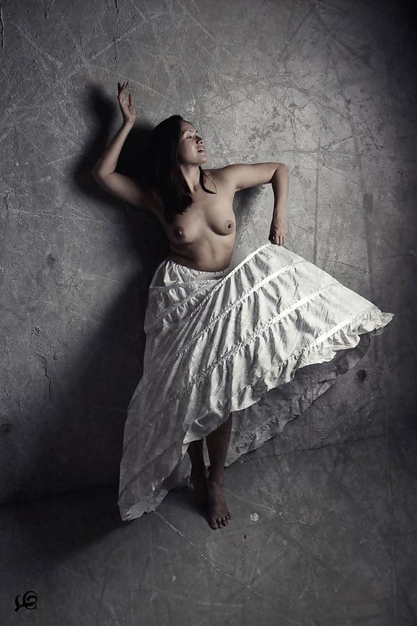 25P Sensual Dress Pictures