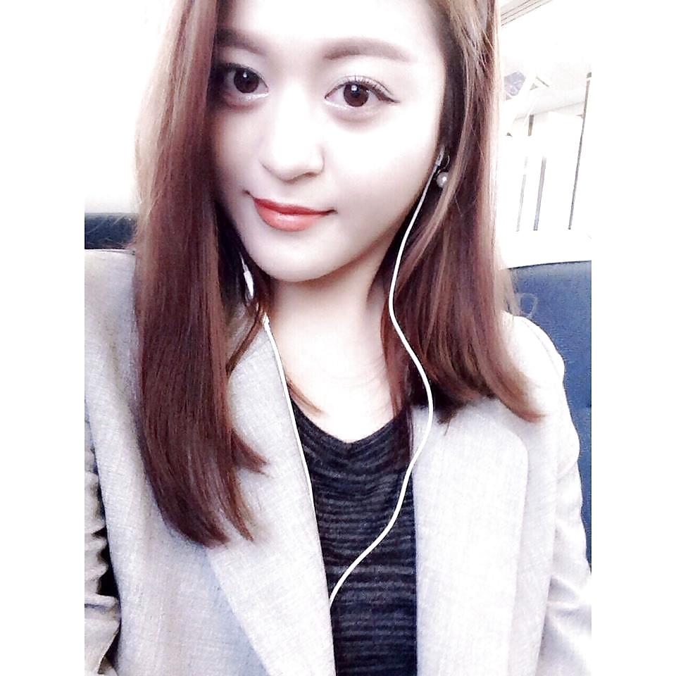 11P Korean beauty