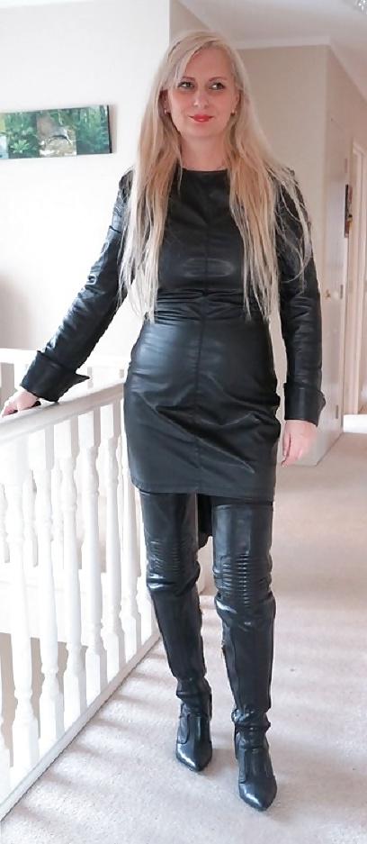 15P THINK ABUTH SPLASH YOUR DICK ON THE LADYS LEATHER