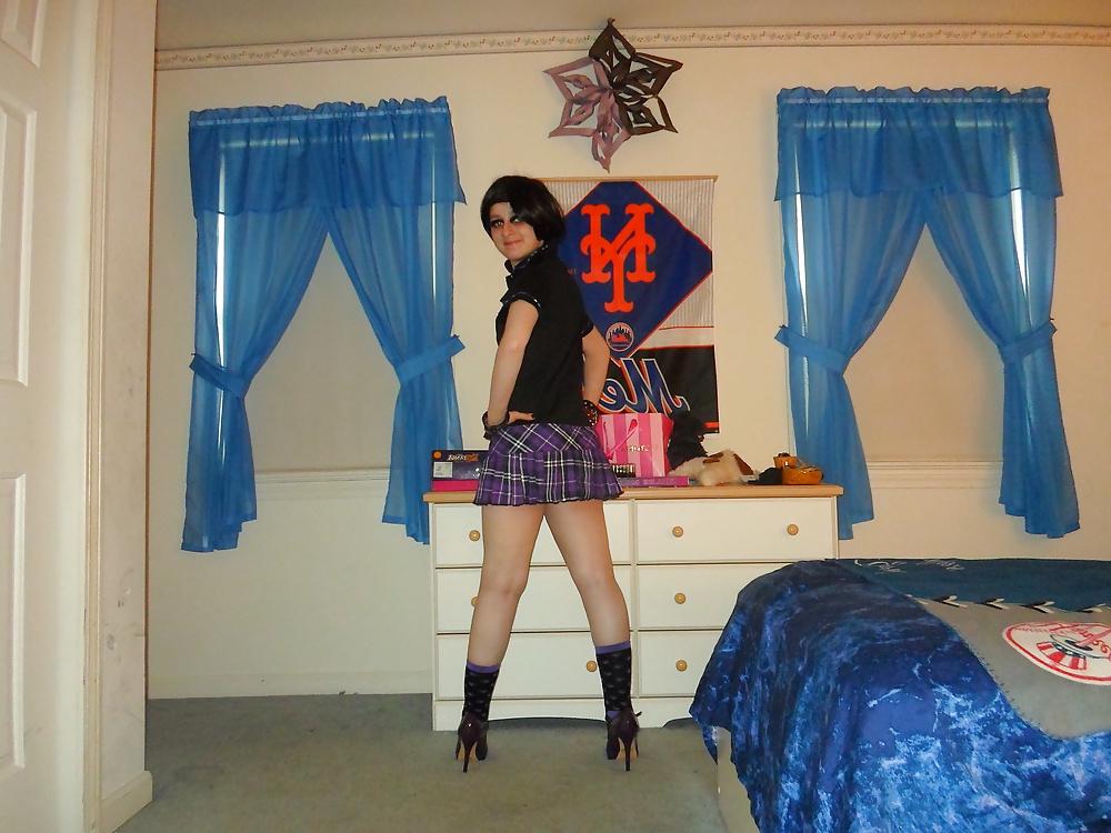 19P School girl cosplay