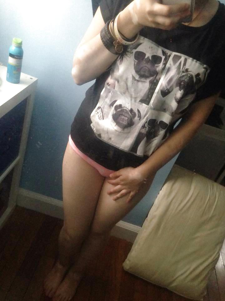7P Busty teen girl