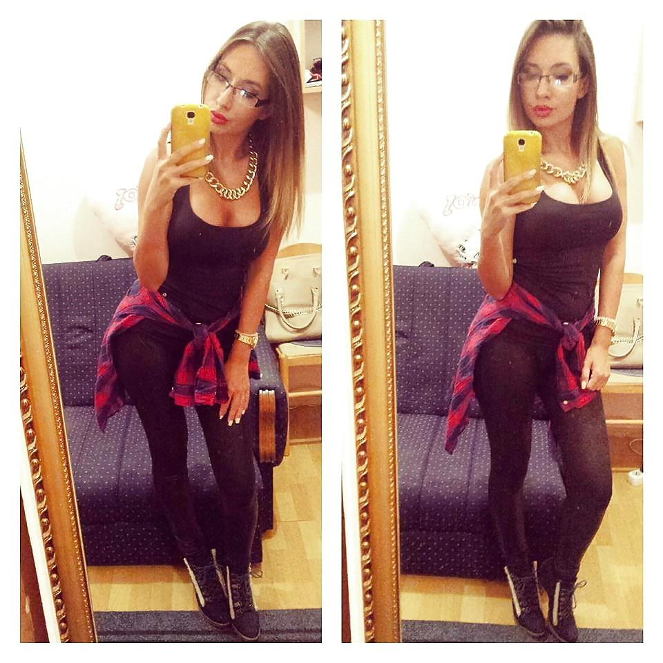 24P Serbian babe Jelena