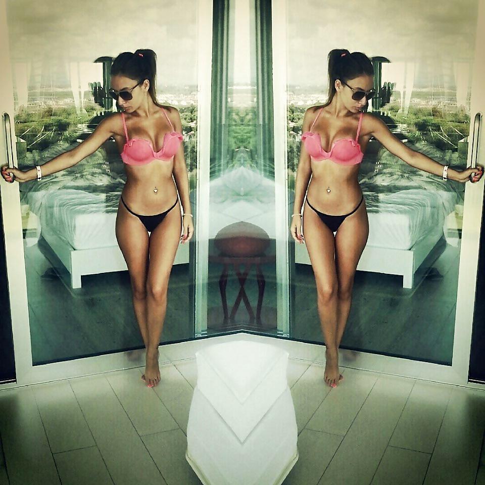24P Serbian babe Jelena