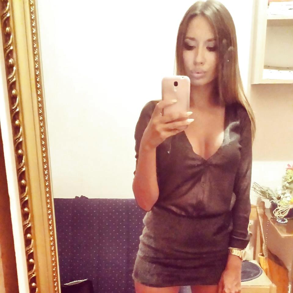 24P Serbian babe Jelena