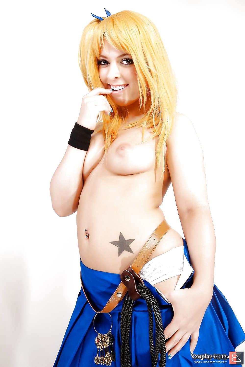 19P Lucy Heartfilia cosplay