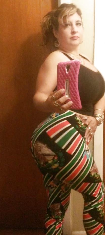 15P Latina milf with body
