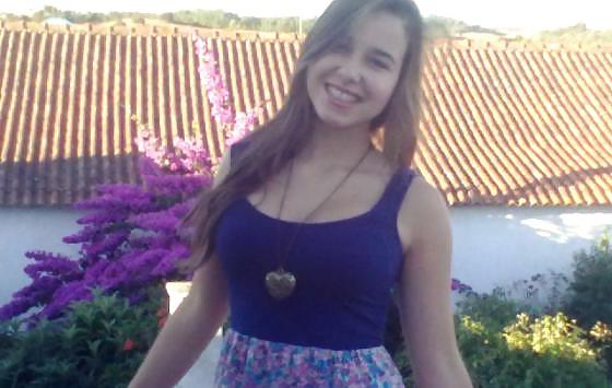 10P Busty Amatuer 47