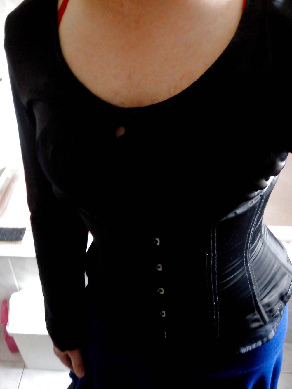 10P Moi en Corset