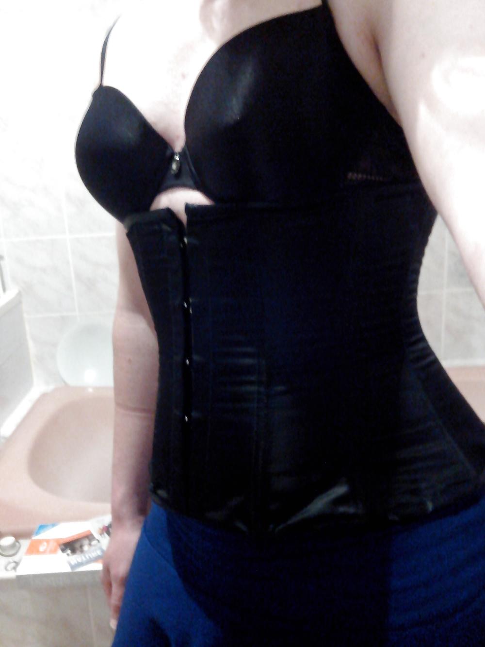 10P Moi en Corset