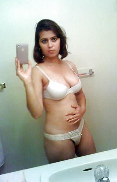 10P Beautiful Pakistani  girlfriend
