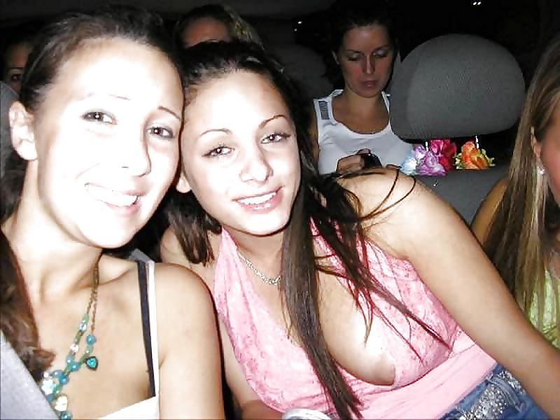 22P Nip Slip Little Tits