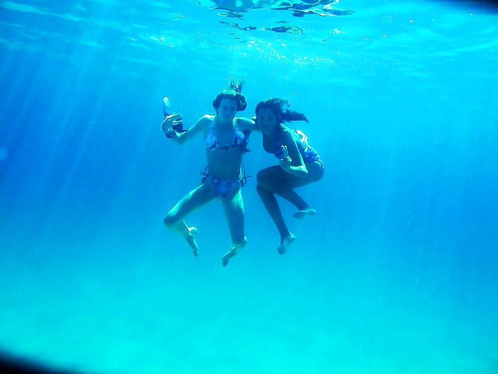 8P The little mermaid under the water 4