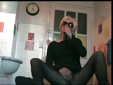 7P Sexy french girl 