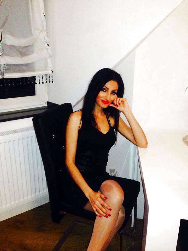 14P Turkish skinny girls! Which one would you fuck hard!
