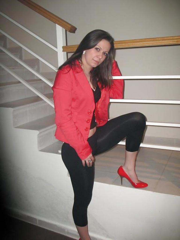 25P Serbian Girls from Belgrade... welcome to belgrade... 