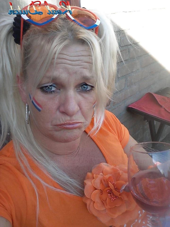 25P Schmutzige holländische MILF