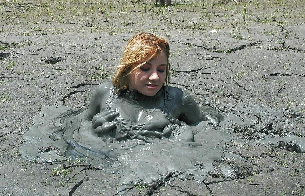 10P Dirty Mud II