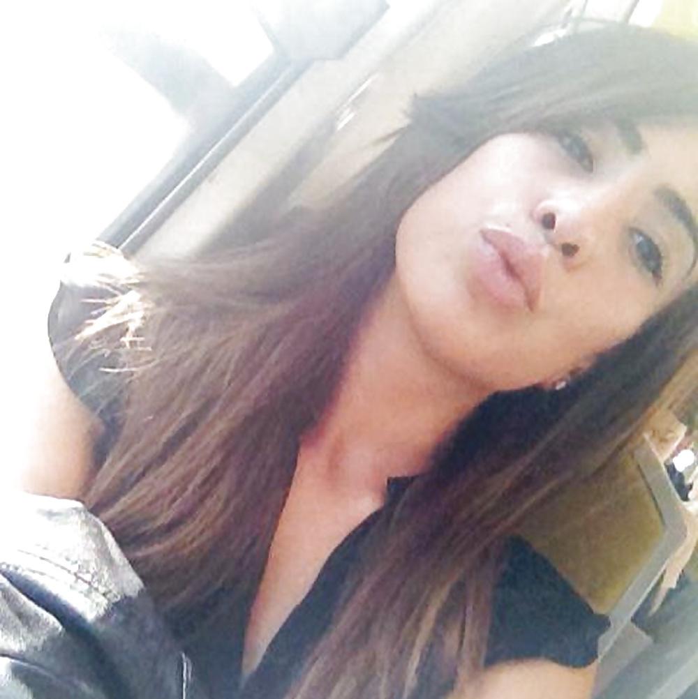25P A french girl called Nesrine B.
