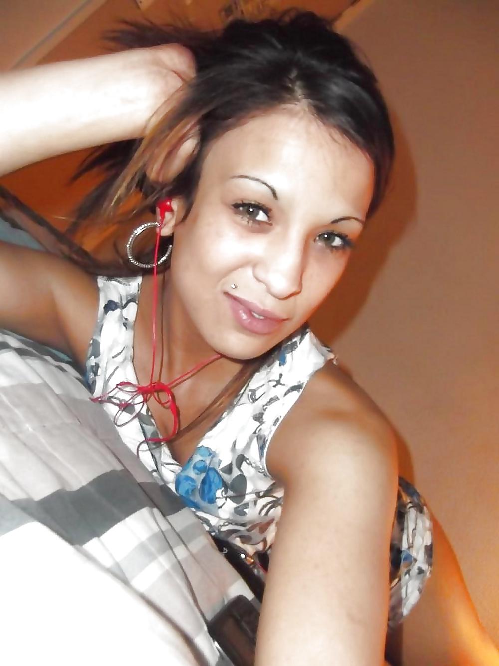 25P A french girl called Nesrine B.