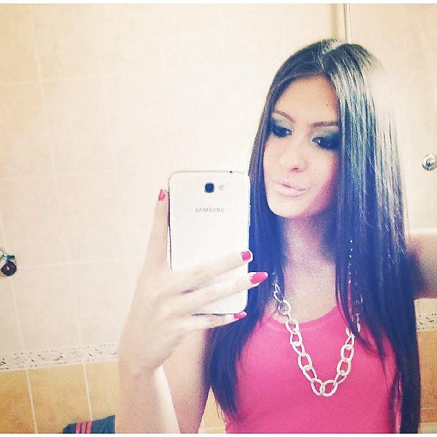 24P Beautiful serbian girls 3