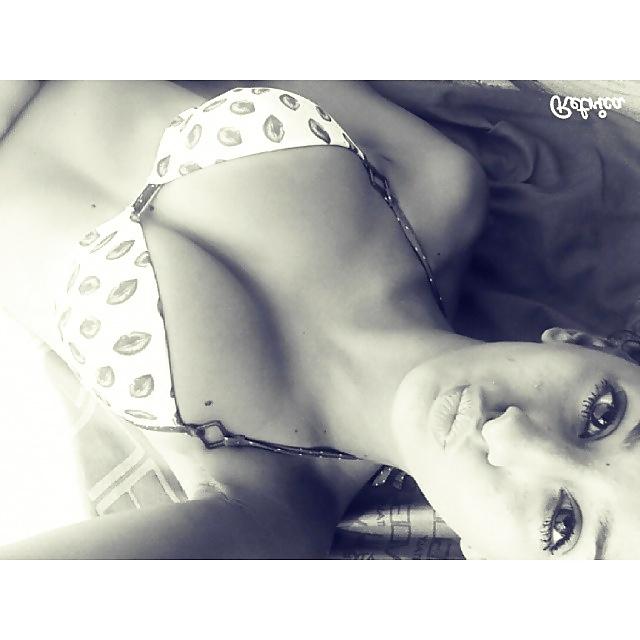 25P Kiara P. young busty italian sexy bikini teen