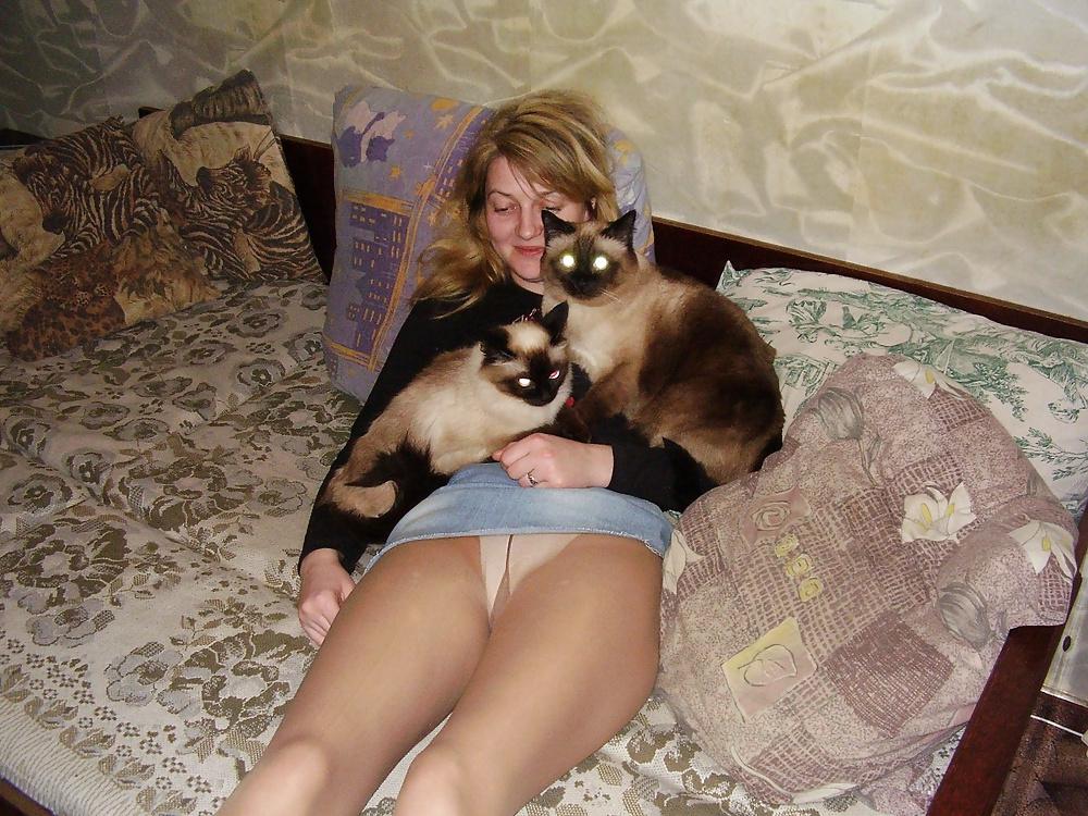 25P Women in panties under pantyhose  23