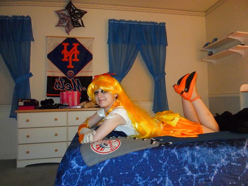 5P Sailor Venus Cosplay